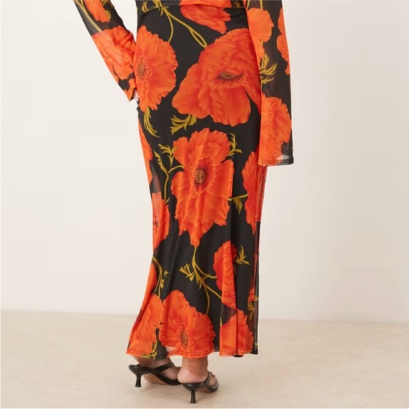 Never Fully Dressed Black Poppy Aria Mesh Dress US Size 14 UK 18 Maxi Floral NWT - Picture 3 of 15